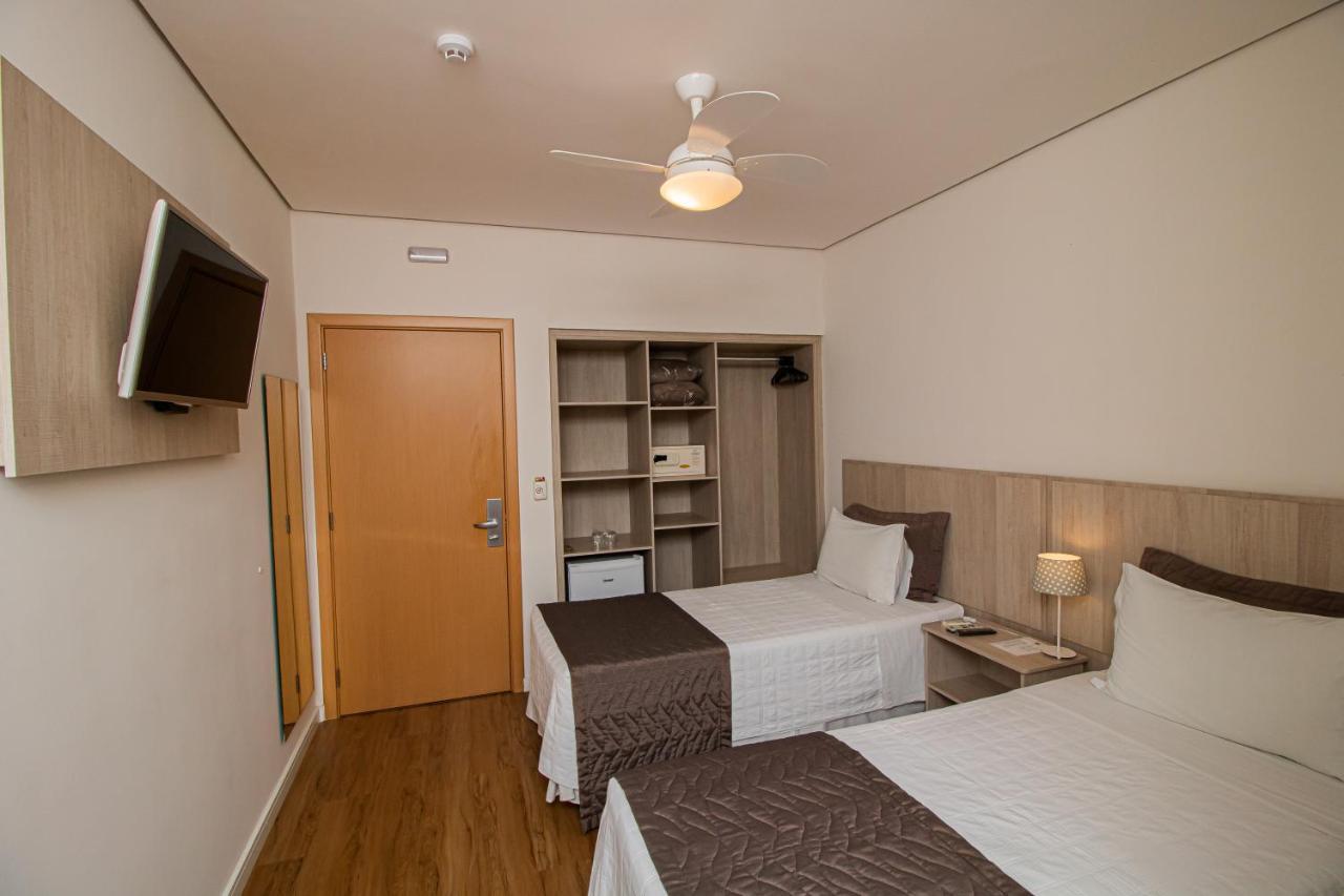 Prado Hotel Ампару Екстер'єр фото